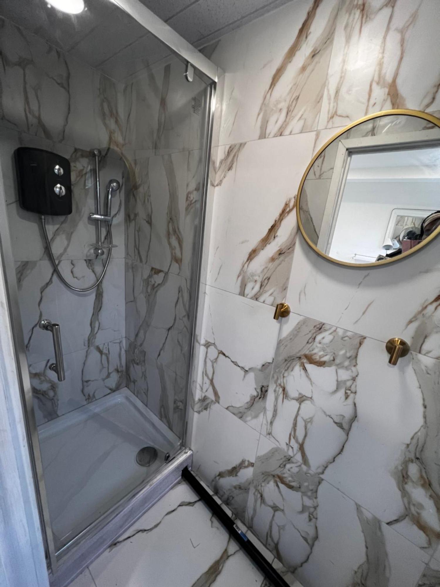 Lovely Ensuite Room In Corby Rockingham Bagian luar foto